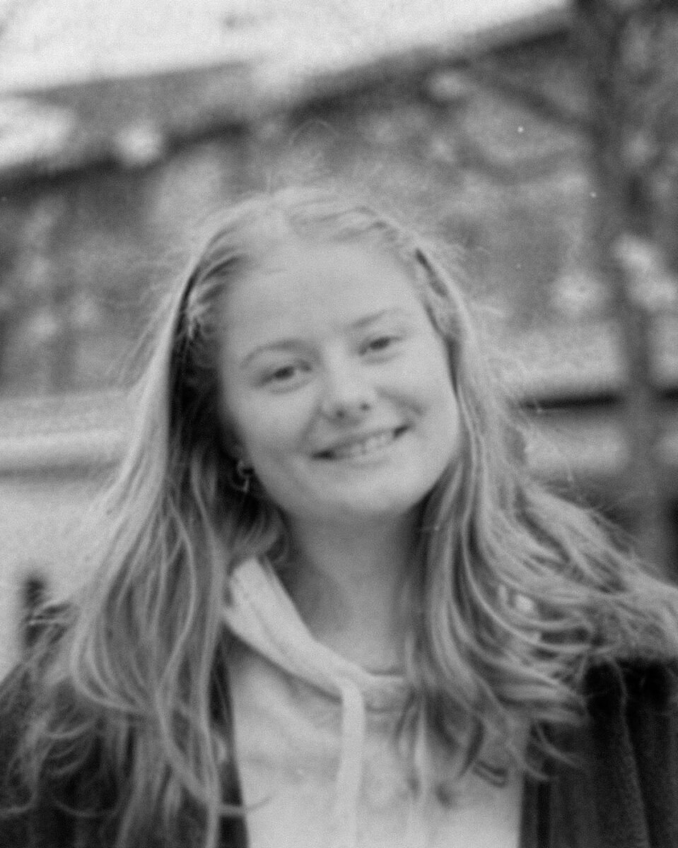 Portrait von Delia